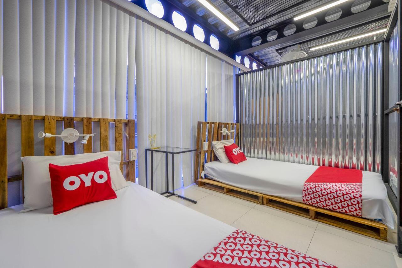 Oyo 1084 Guyasuka Ratchada Hotel Bangkok Eksteriør billede